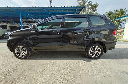 Black Toyota Avanza 2017 Automatic Gasoline for sale-2