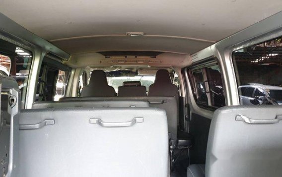 Selling Silver Toyota Hiace 2017 Manual Diesel-3