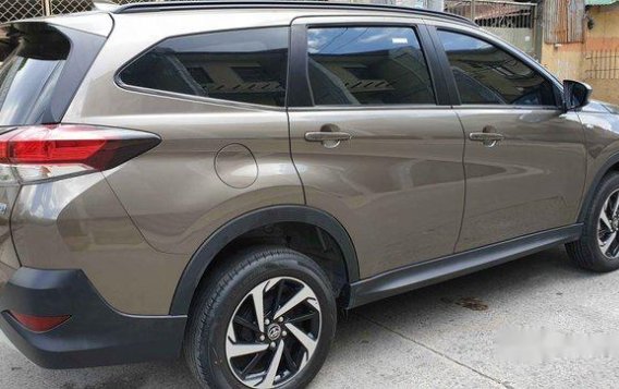 Brown Toyota Rush 2019 for sale-2