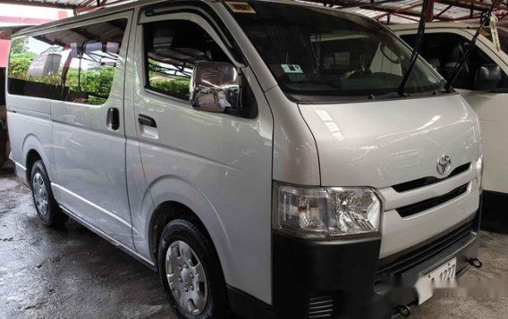 Selling Silver Toyota Hiace 2017 Manual Diesel-1