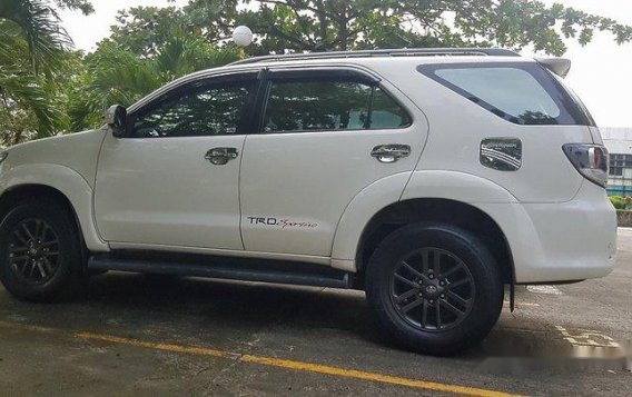 Sell White 2014 Toyota Fortuner Automatic Diesel at 89000 km-1