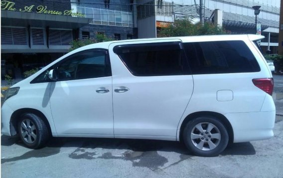 2011 Toyota Alphard for sale in Makati 