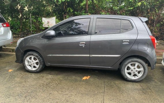 Grey Toyota Wigo 2017 for sale in Quezon City -3