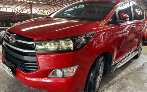 Red Toyota Innova 2017 for sale in Quezon City -2