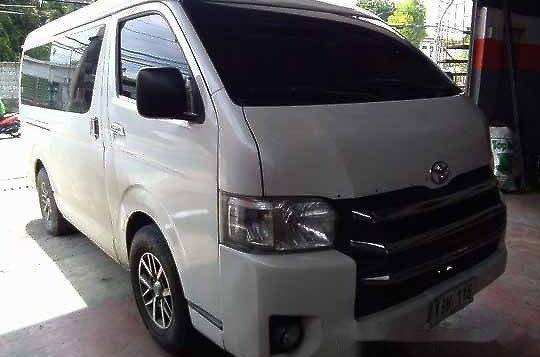 Selling Toyota Hiace 2014 at 86985 km 