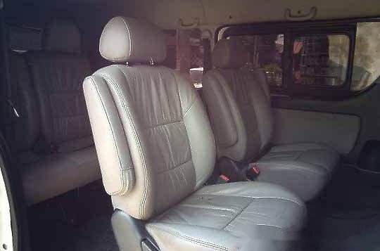 Selling Toyota Hiace 2014 at 86985 km -7