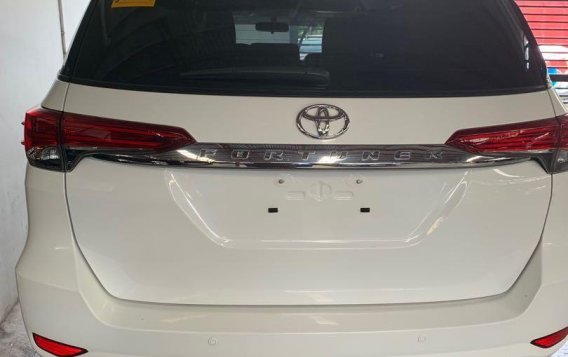 Sell White 2018 Toyota Fortuner in Quezon City-5