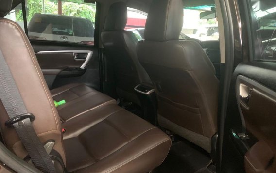 Brown Toyota Fortuner 2017 for sale in Quezon City-3