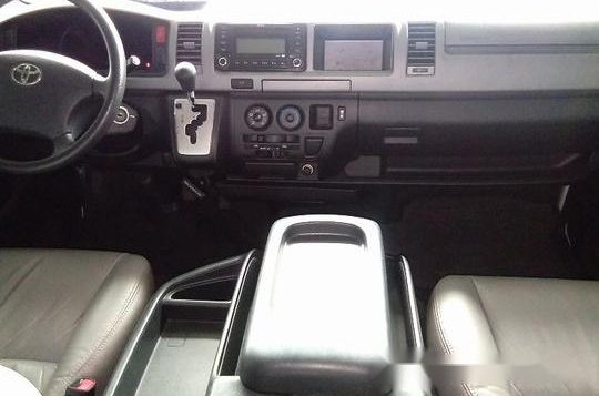 White Toyota Hiace 2013 at 59536 km for sale -7