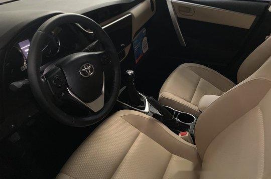 Selling Red Toyota Corolla Altis 2018 Manual Gasoline-4