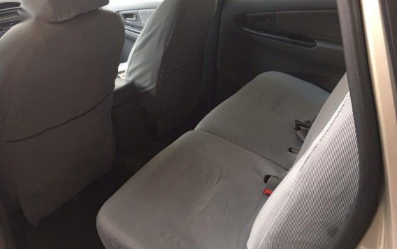 2011 Toyota Innova for sale in Quezon City-5