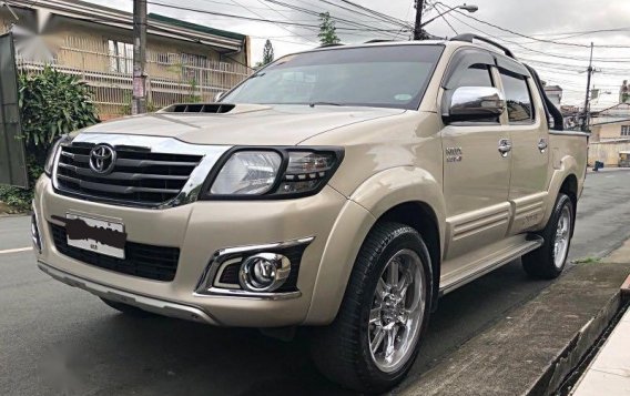 2015 Toyota Hilux for sale in Quezon City-2