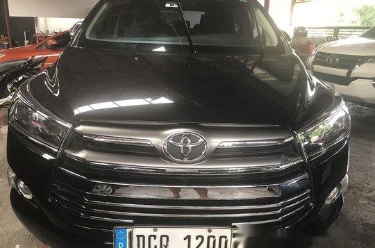 Selling Black Toyota Innova 2016 Automatic Diesel 