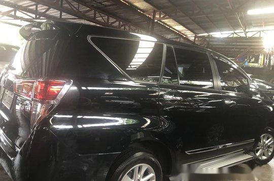 Selling Black Toyota Innova 2016 Automatic Diesel -3