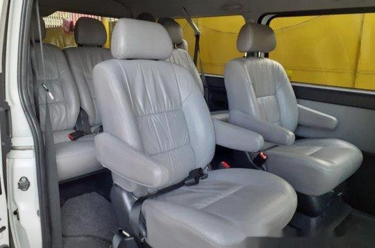 White Toyota Hiace 2013 Automatic Diesel for sale-6