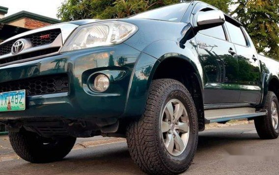 Selling Green Toyota Hilux 2010 in Quezon City-2
