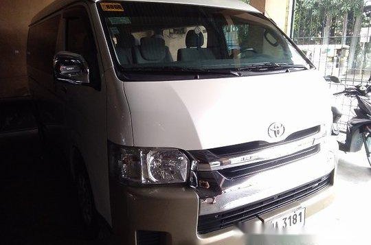 Sell White 2015 Toyota Hiace Automatic Diesel at 45386 km-1