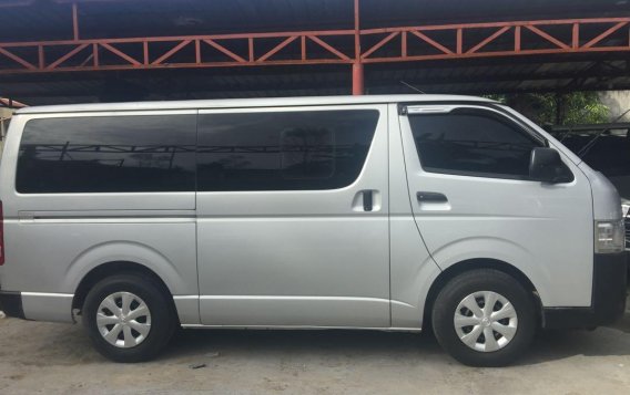 Silver Toyota Hiace 2018 for sale in Quezon City -1