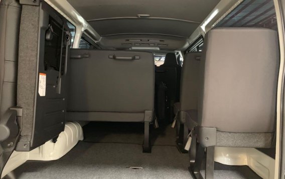 Silver Toyota Hiace 2018 for sale in Quezon City -3