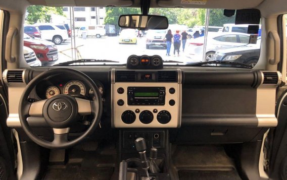 2015 Toyota Fj Cruiser for sale in Makati -6