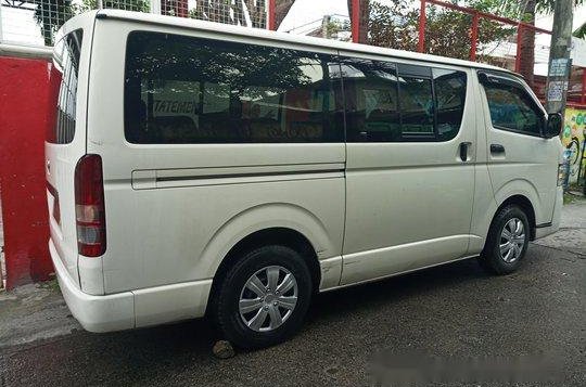 White Toyota Hiace 2013 at 57000 km for sale-2