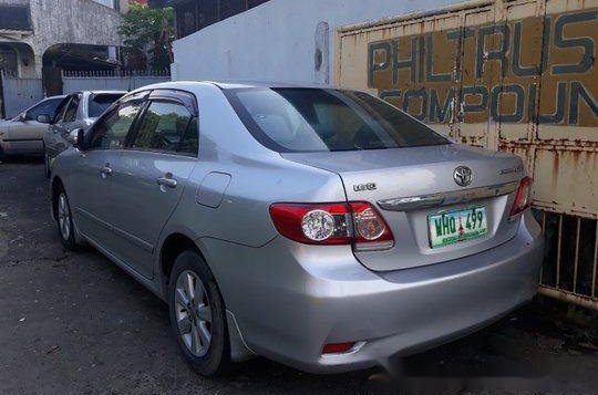 Silver Toyota Corolla Altis 2013 for sale in Paranaque-2