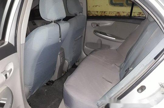 Silver Toyota Corolla Altis 2013 for sale in Paranaque-4