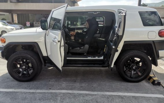 Toyota Fj Cruiser 2017 for sale in Cebu-5