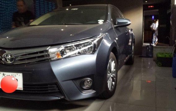 Sell Grey 2016 Toyota Corolla Altis Manual Gasoline at 7000 km -1