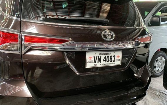 Selling Brown Toyota Fortuner 2017 in Quezon City-6