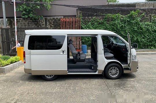 White Toyota Hiace 2016 at 10966 km for sale -5