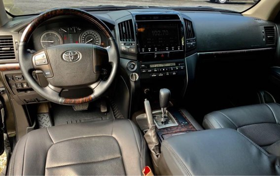 Toyota Land Cruiser 2011 for sale in Quezon City-6