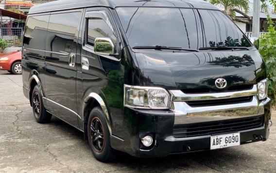 2015 Toyota Hiace at 42000 km for sale -1