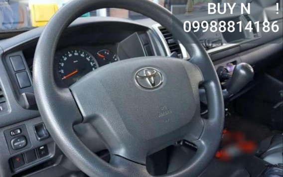 2017 Toyota Hiace for sale in Quezon City-5