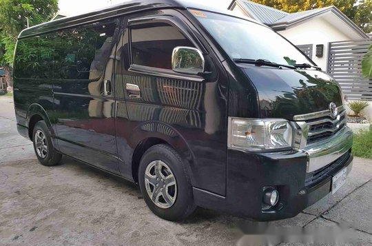 Selling Black Toyota Hiace 2018 Automatic Diesel at 19000 km -1