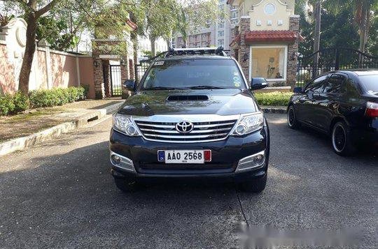 Selling Toyota Fortuner 2014 at 73000 km 