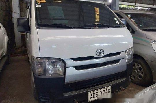 Selling White Toyota Hiace 2016 at 126000 km 