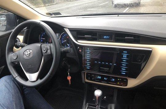 Used Toyota Corolla Altis 2018  for sale in Manila-6