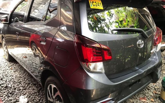 Selling Grey Toyota Wigo 2019 in Quezon City -2