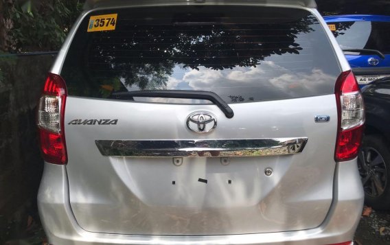 Selling Silver Toyota Avanza 2017 in Quezon City-2