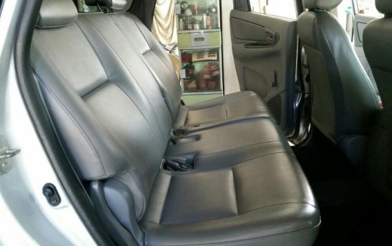 2011 Toyota Innova for sale in Floridablanca-5