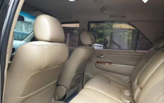 Toyota Fortuner 2010 for sale in Mandaluyong -2