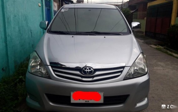 Used Toyota Innova 2011 for sale in Angeles 