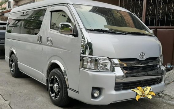 2015 Toyota Grandia for sale in Quezon City-2