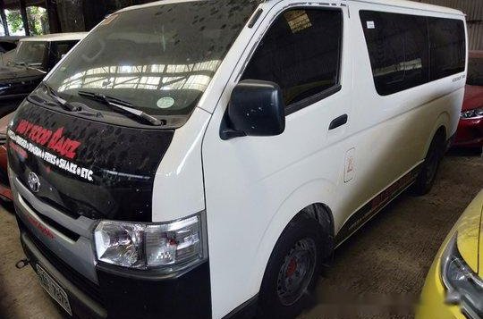 Selling White Toyota Hiace 2016 at 161000 km-2