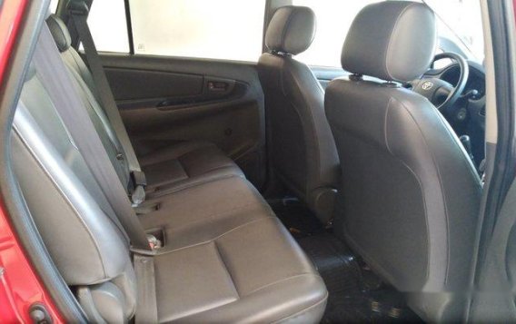 Red Toyota Innova 2013 Manual Diesel for sale-3