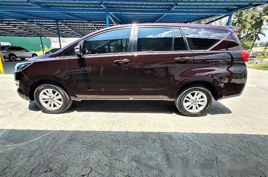 Red Toyota Innova 2017 for sale-2