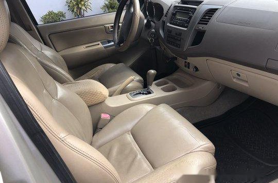 Silver Toyota Fortuner 2006 at 162000 km for sale-4