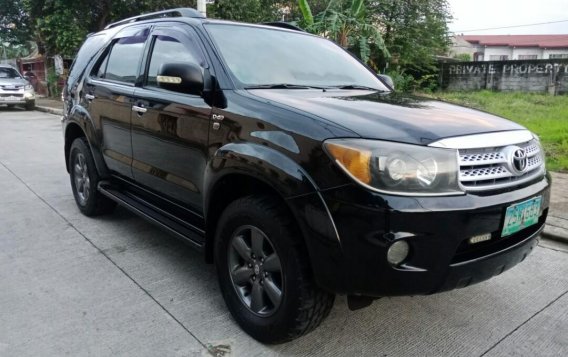 2009 Toyota Fortuner for sale in Quezon City-2