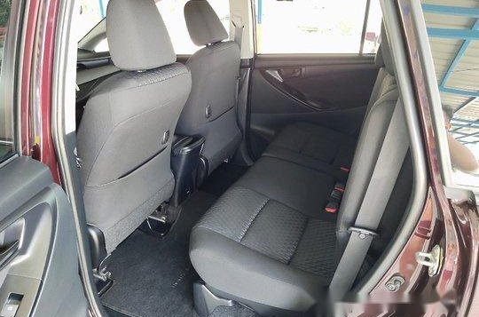 Red Toyota Innova 2017 for sale-6